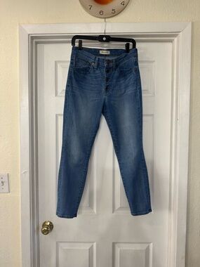 Madewell Button-Fly Cropped Jeans - Medium Blue Wash